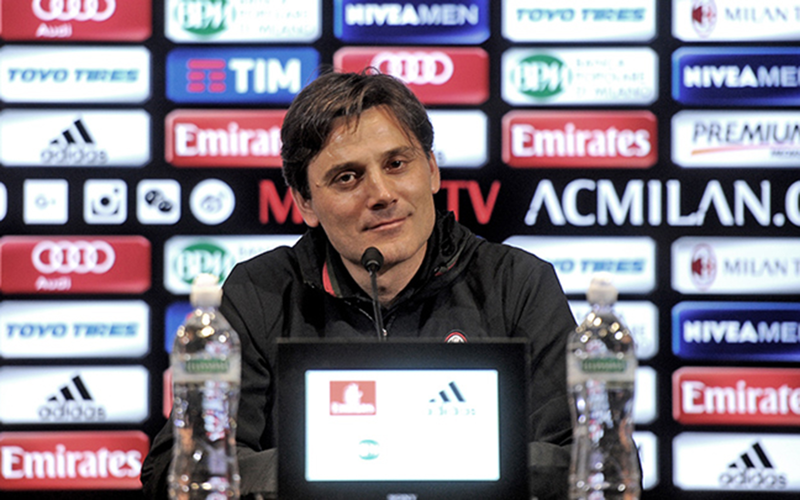 Montella, allenatore del Milan.