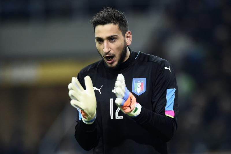 Donnarumma con la maglia dell'Italia