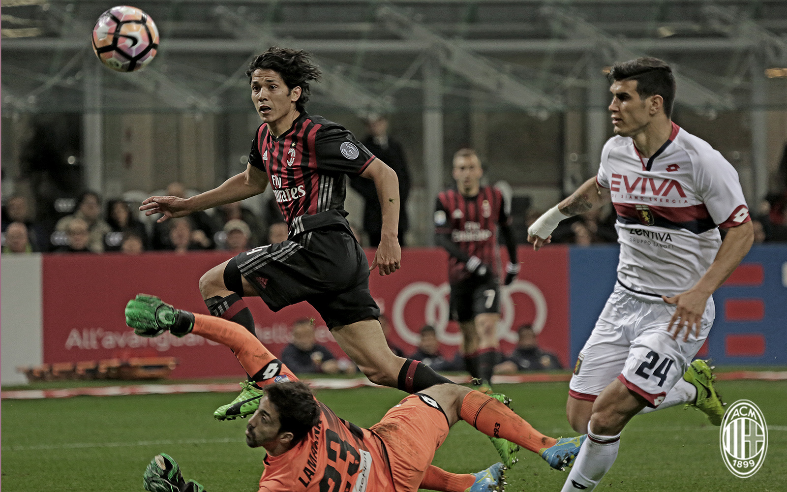 Lo scavetto vincente di Mati Fernandez durante Milan-Genoa