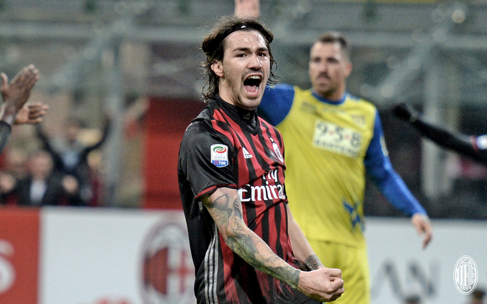 Romagnoli esulta durante Milan-Chievo