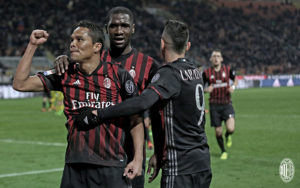 Bacca esulta durante Milan-Chievo