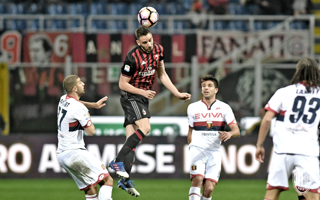 De Sciglio durante Milan-Genoa