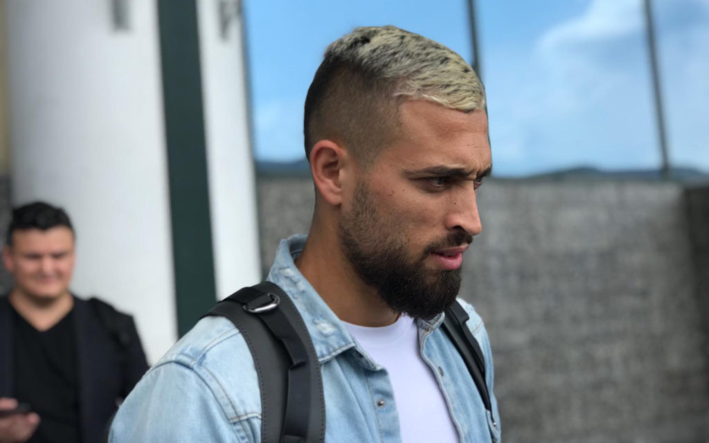 Leo Duarte all'arrivo a Malpensa.