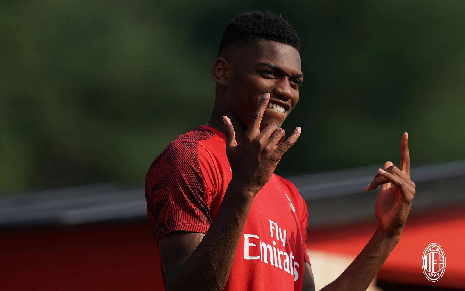 Rafael Leao. Fonte: acmilan.com