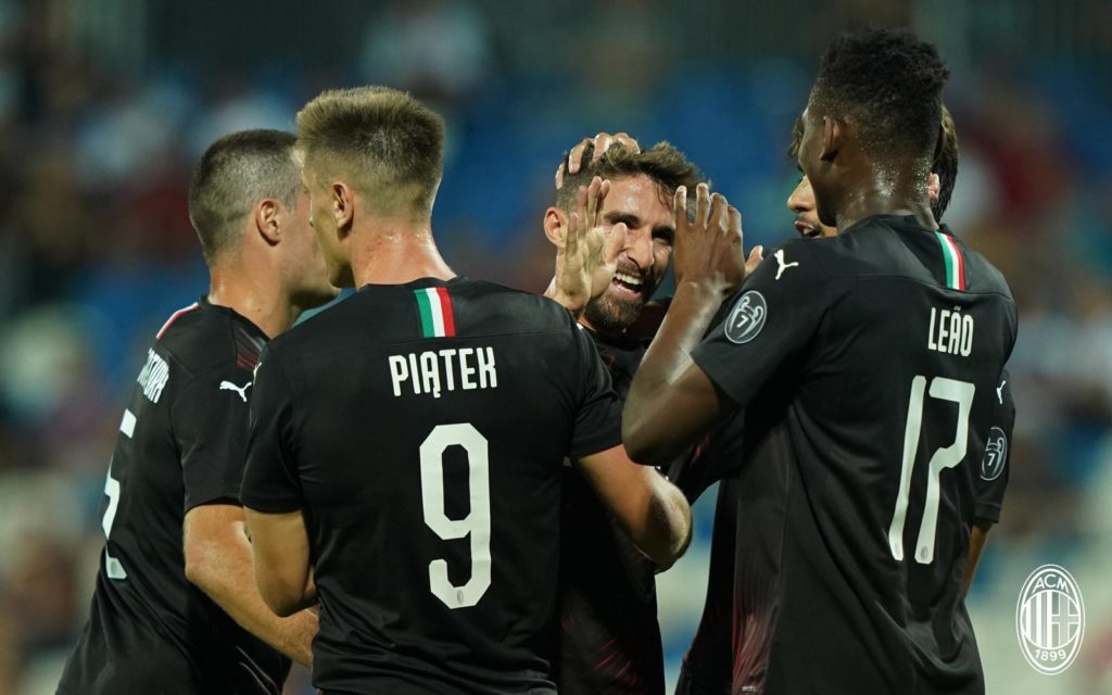 Il MIlan festeggia il raddoppio al Feronikeli. Fonte: acmilan.com