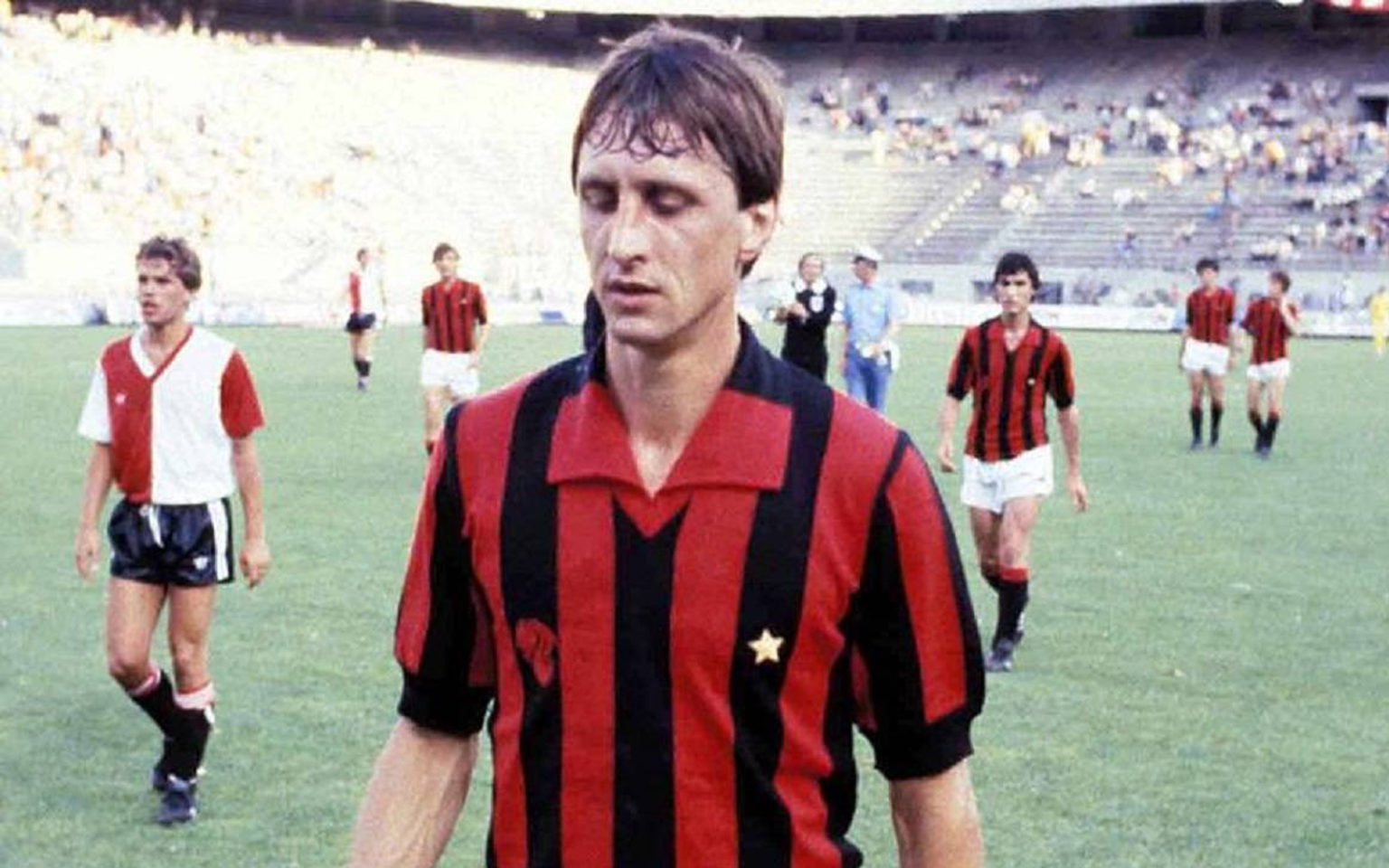 Johan Cruyff, quella volta in rossonero… Johan Cruyff Milan