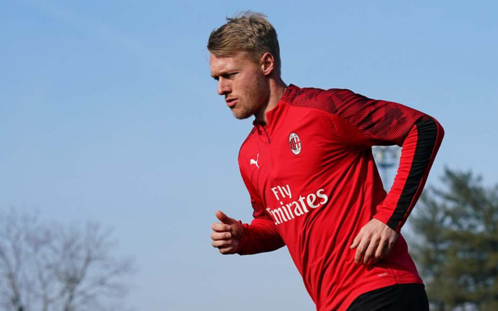 Milan-Roma, i convocati di Pioli: c’è Kjaer, Ibrahimovic invece… Simon Kjaer