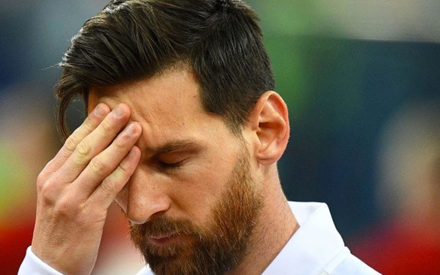 C’è un problema Messi, il Psg per l’estate potrebbe pensare a Leao Leo Messi