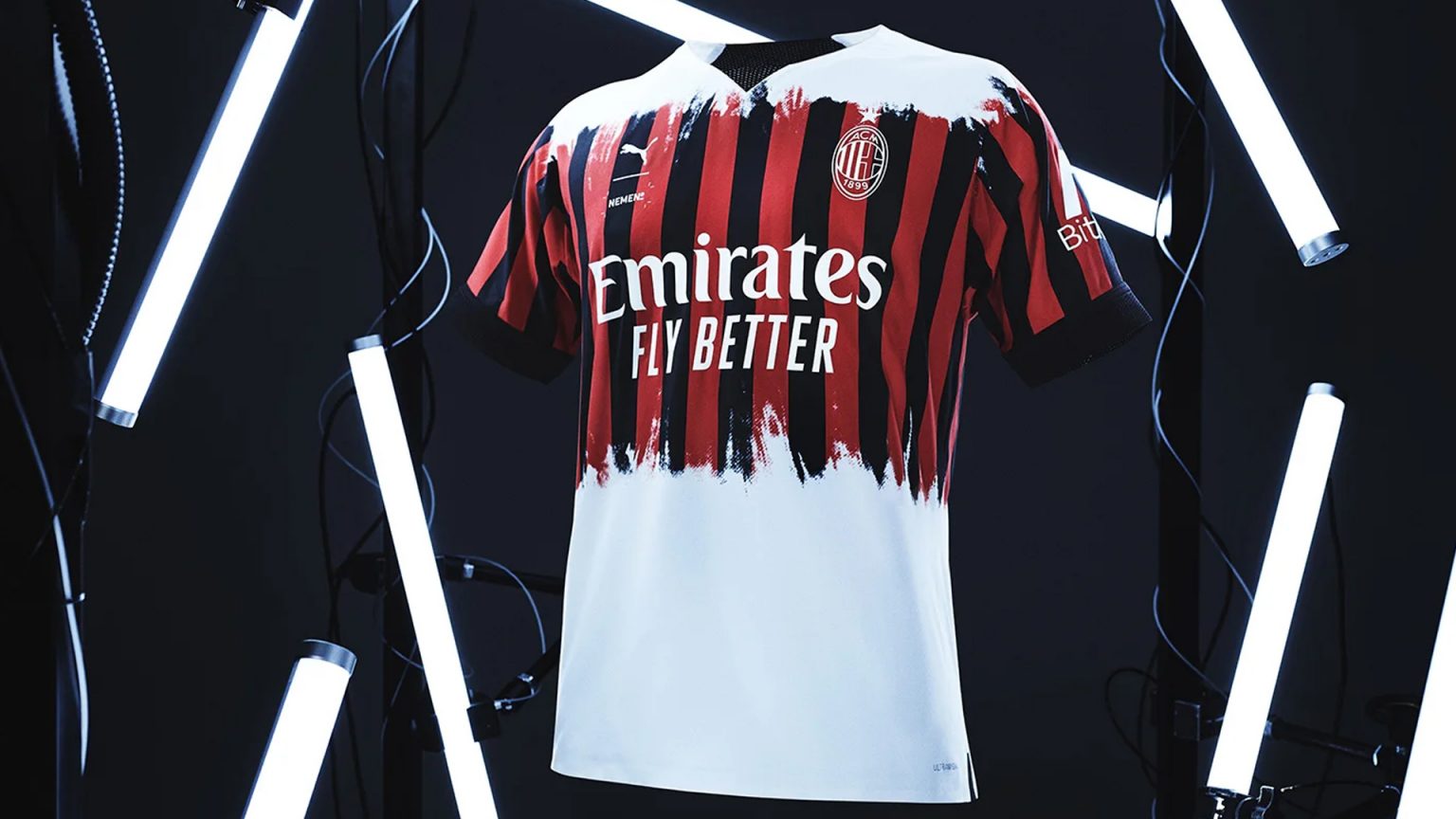 Milan, pronta la quarta maglia per debuttare col Bologna