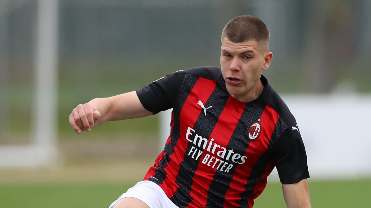 Andrei Coubis: il capitano del Milan Primavera ha firmato il rinnovo calciomercato