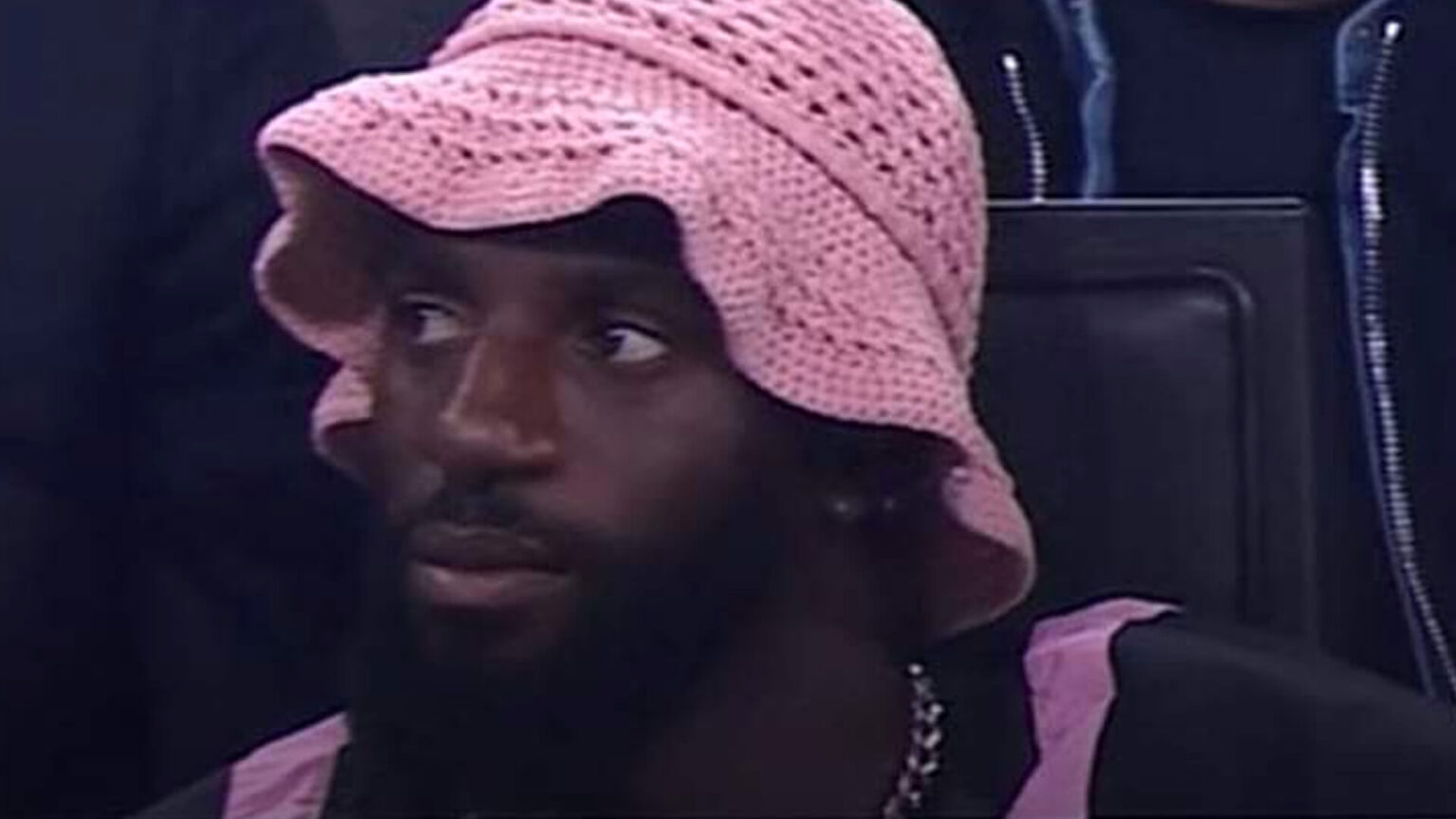 Milan: Bakayoko, che look! Il cappellino rosa diventa virale
