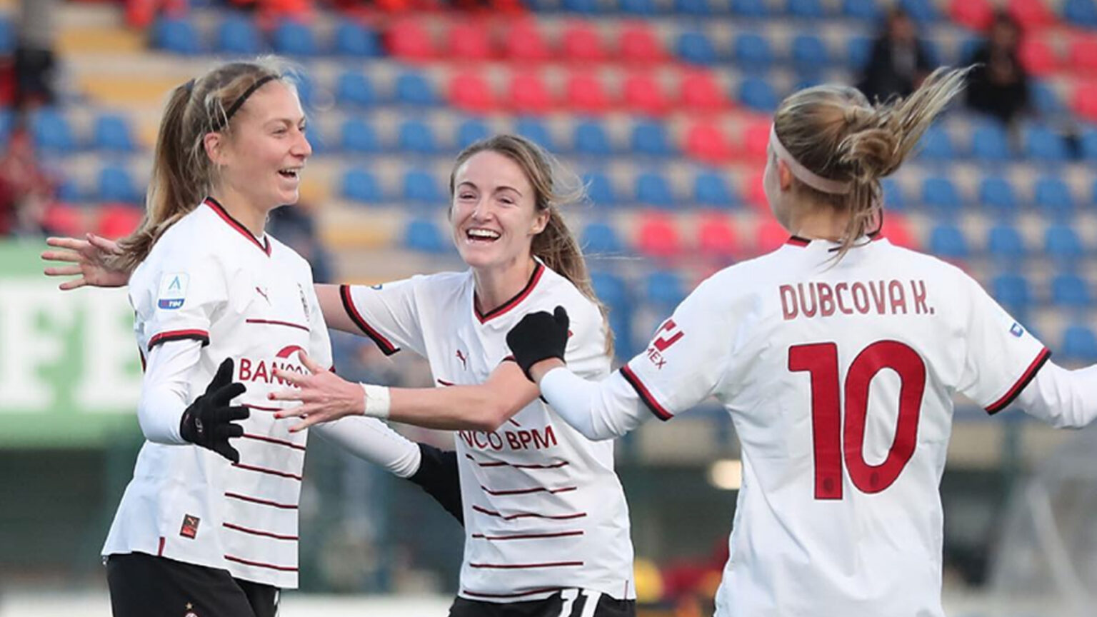 L'esultanza delle ragazze del Milan Femminile durante la sfida contro la Fiorentina (fonte: instagram.com/acmilan)