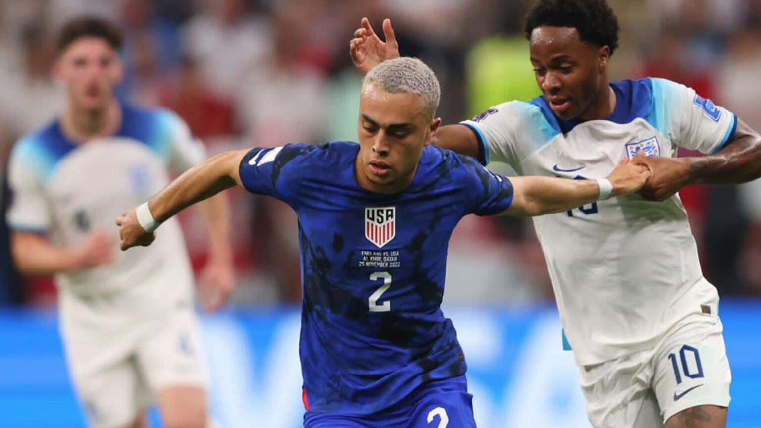 Qatar 2022, i numeri di Dest contro l’Olanda. Blind: «È un fenomeno» Sergino Dest grande protagonista al Mondiale