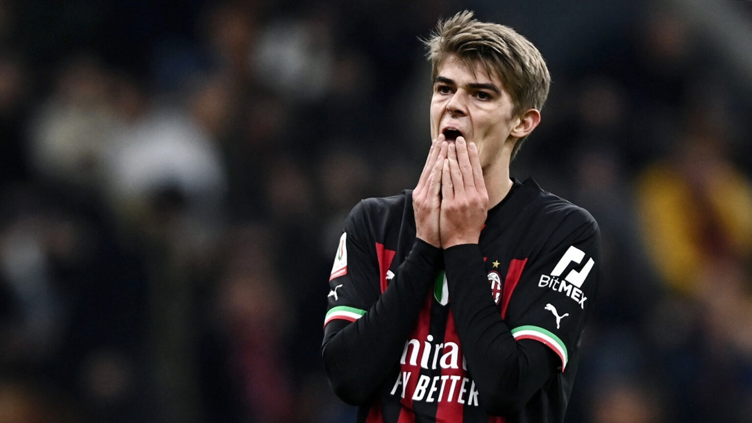 Milan-Torino, De Ketelaere si dispera dopo un'occasione mancata.