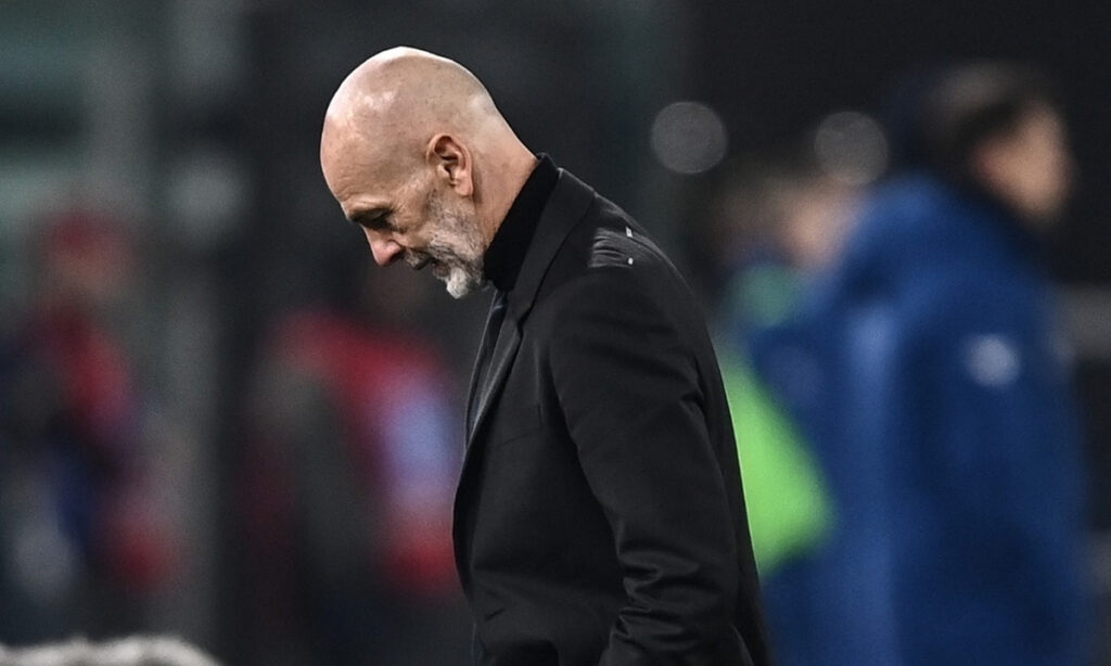 Pioli deluso dopo Lazio-Milan 4-0. (Credit: Image Photo Agency)