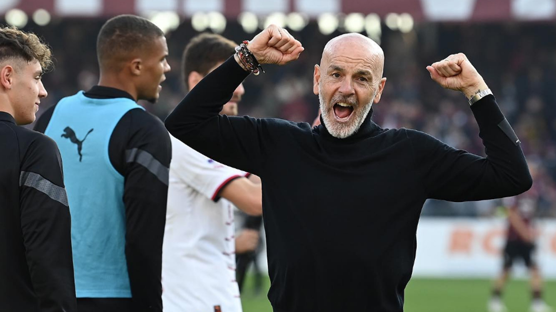 Salernitana-Milan, l'esultanza di Pioli a fine partita. (Fonte: instagram.com/acmilan)