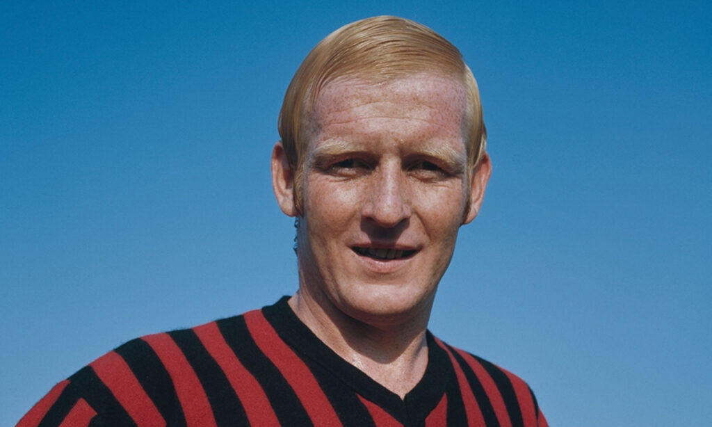 Karl Heinz Schnellinger con la maglia rossonera del Milan