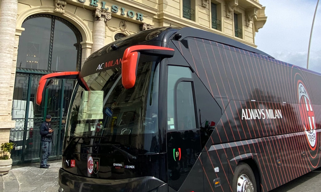 UCL verso Napoli-Milan: domani si parte