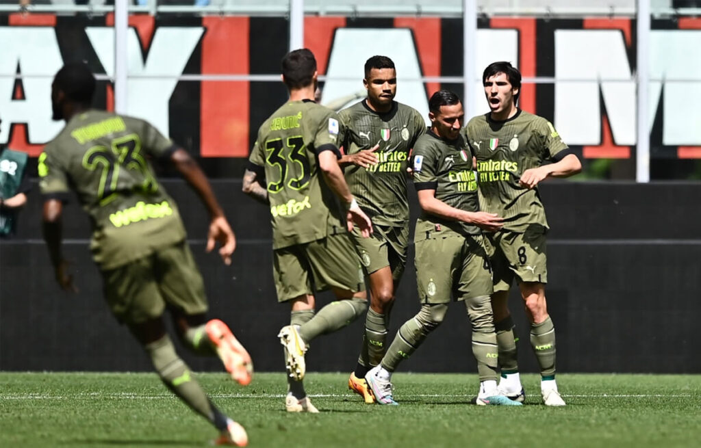 L'esultanza del Milan dopo l'1-0 alla Lazio firmato Bennacer. (Credit: Image Photo Agency)