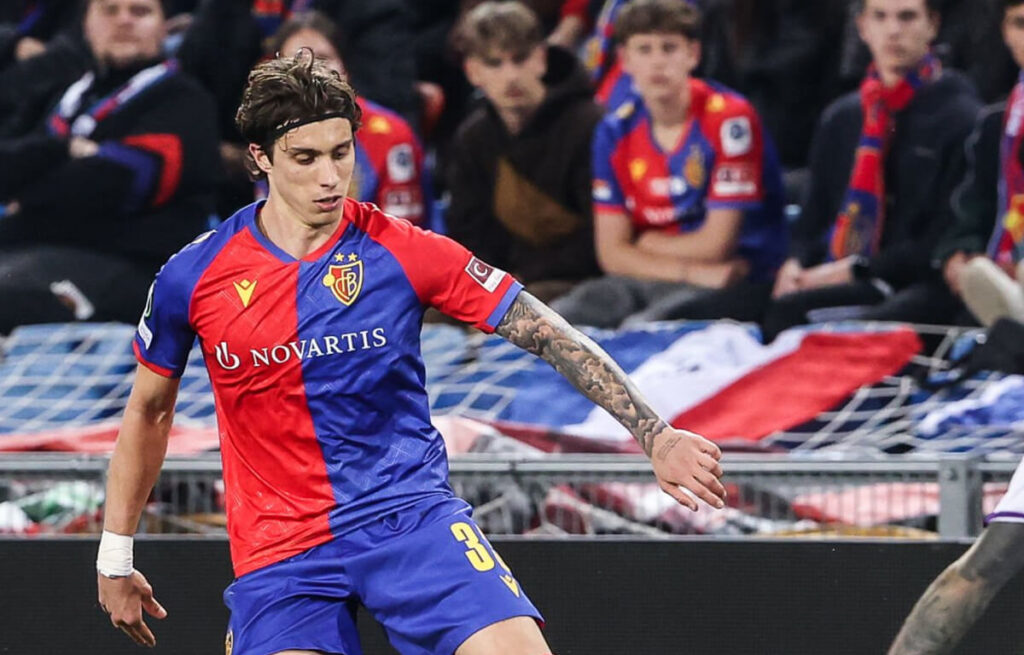 Il terzino del Basilea Riccardo Calafiori.