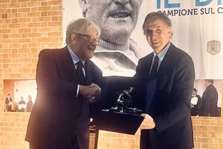 Milan, Franco Baresi riceve il premio Niels Liedholm Franco Baresi premio Niels Liedholm 2023