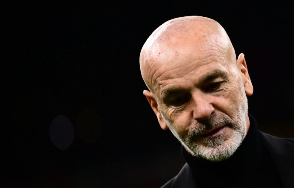 Stefano Pioli triste, periodo nero al Milan