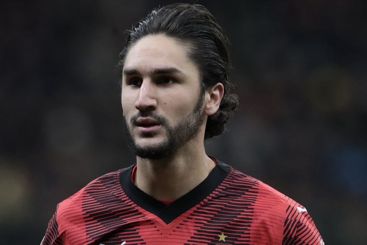 Yacine Adli con la maglia del Milan