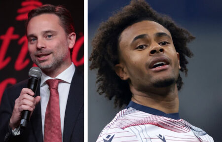 Calciomercato Milan, Zirkzee obiettivo per l’attacco: cosa c’è di vero Giorgio Furlani microfono in mano Joshua Zirkzee