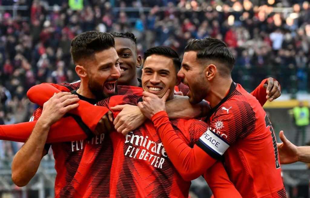 Giroud Reijnders Leao Theo Hernandez esultanza Milan-Monza