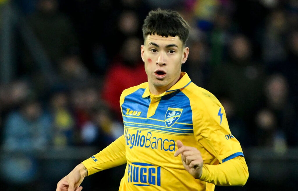 Matias Soulé con la maglia del Frosinone