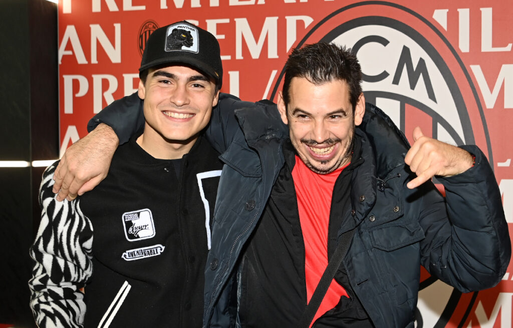 Milan, Luka Romero fa felici 50 tifosi con disabilità Sorpresa di Luka Romero a 50 tifosi con disabilità