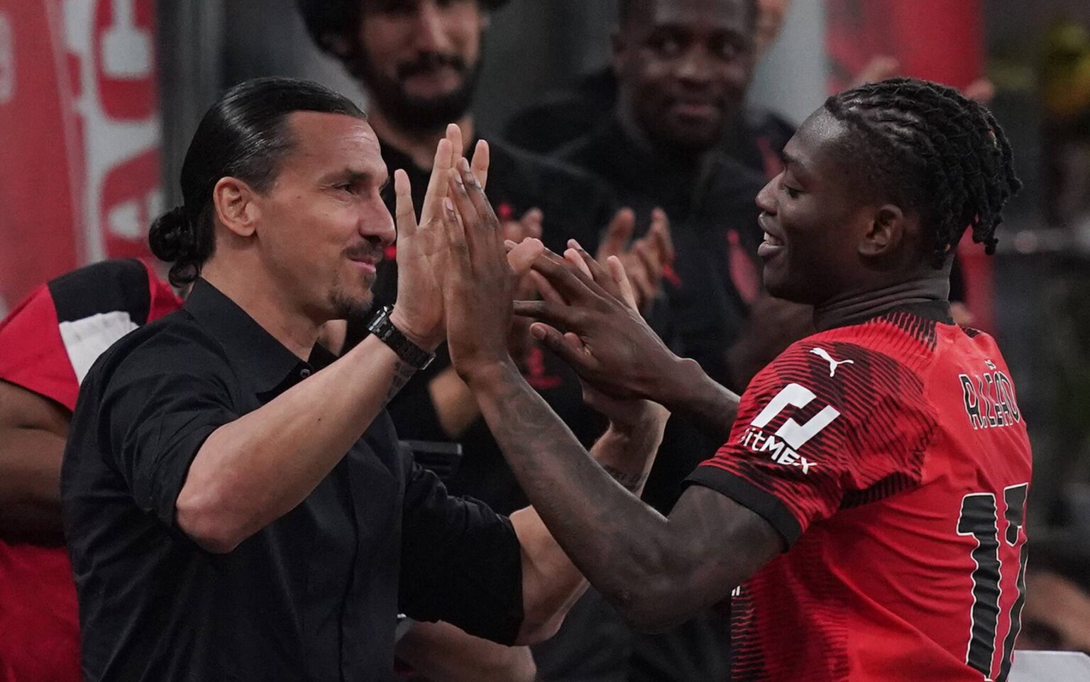 Milan Ibra, Leao, Esultanza