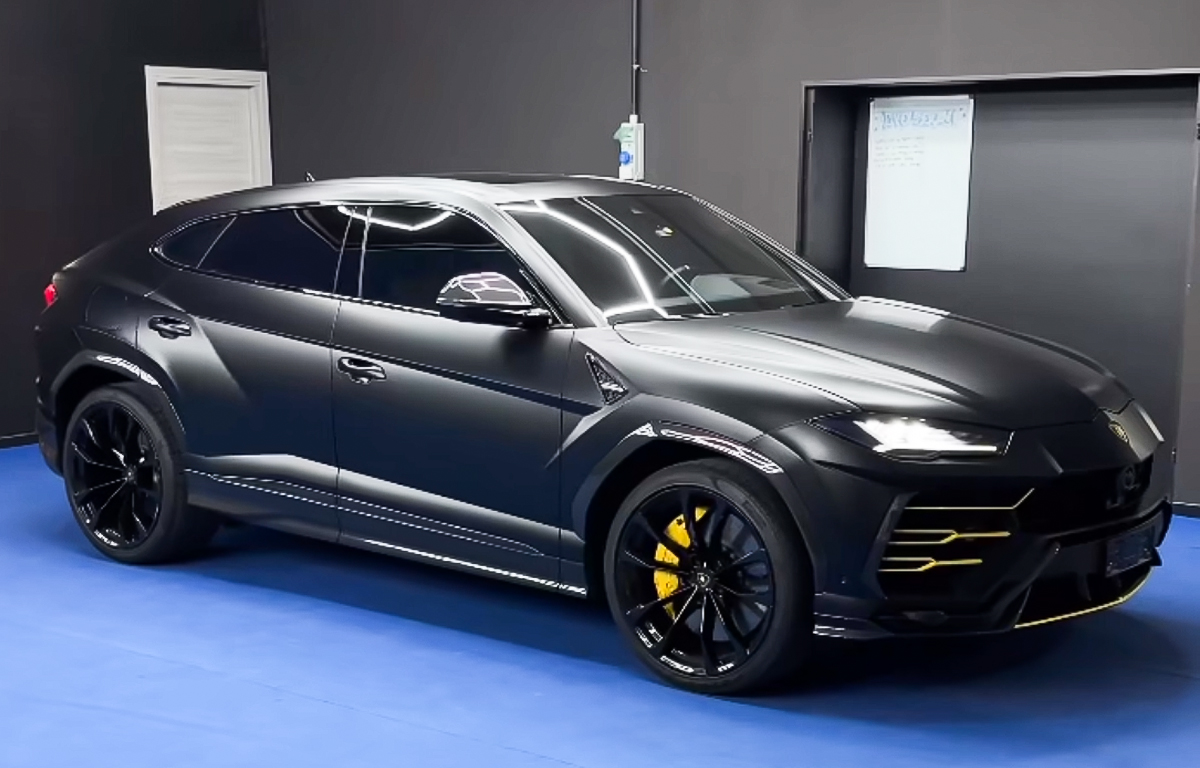 La Lamborghini Urus personalizzata di Rafa Leao