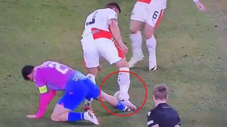Slavia Praga-Milan rosso a Holes...