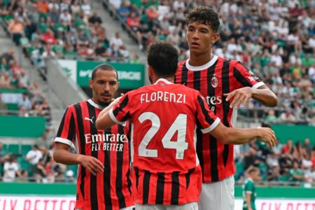 milan, abbraccio tra florenzi e i compagni