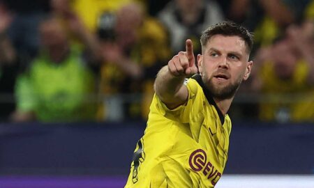 milan, fullkrug esulta con la maglia del borussia