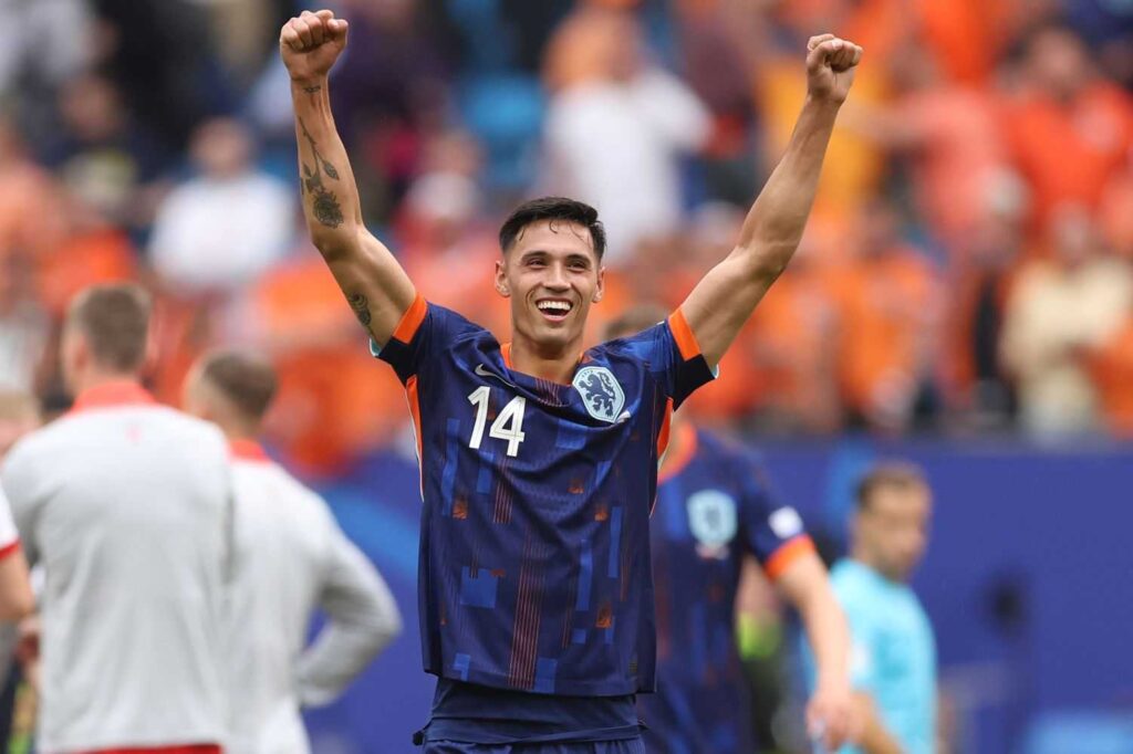 Milan, Tijjani Reijnders incanta a Euro 2024 con l’Olanda. Tutti i voti milan, reijnders esulta con la maglia dell'olanda