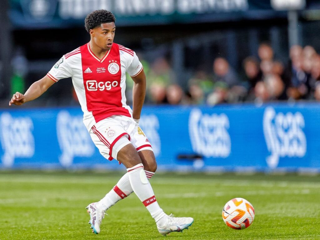 Calciomercato Milan, Silvano Vos a un passo: ecco cosa manca per il suo arrivo