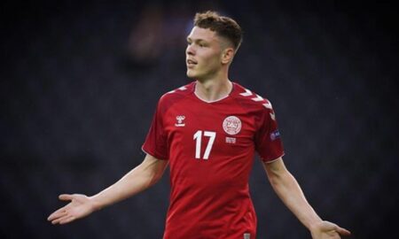 Calciomercato Milan, Geoffrey Moncada accelera per Skov Olsen: e c’è un fattore che… calciomercato milan, skov olsen