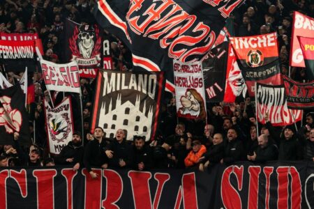 Milan ,Clamorosa protesta dei tifosi del Milan: la contestazione vola a Times Square curva sud